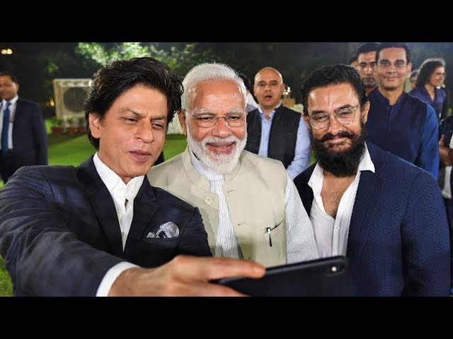 SHAHRUKH KHAN AND AMIR KHAN SELFIE WITH MODI
