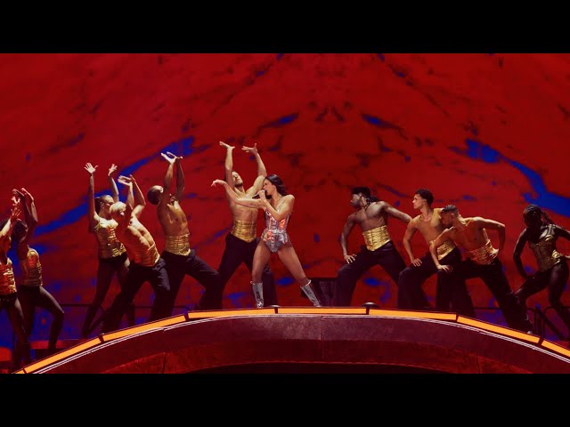 Dua Lipa - Training Season (Live From Mexico)