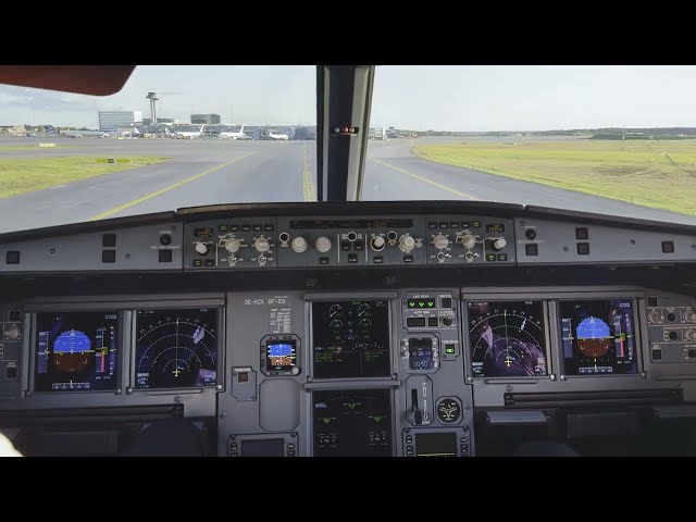 A320NEO Cockpit Landing Stockholm Arlanda