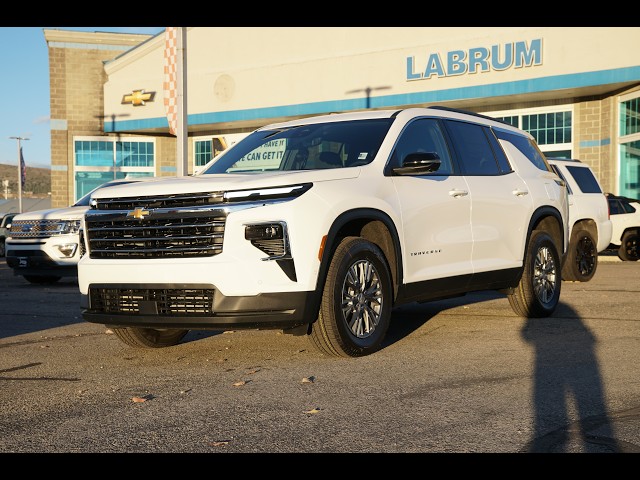 2027 Chevy Traverse LT
