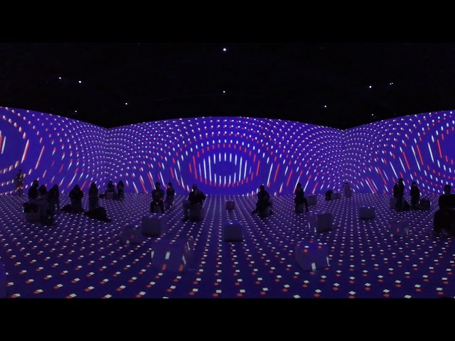 Mozart: Music, Artificial Intelligence and Mathematics 360º Experience