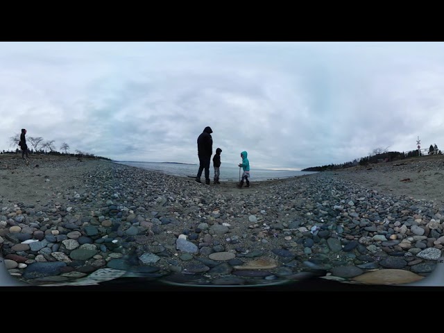 white rock beach in winter - Vancouver 4K 360 vr