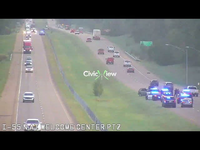 Mississippi: Police Chase Ends In Head-On Crash With Police Car & A Bonus Idiot Does Illegal U-Turn