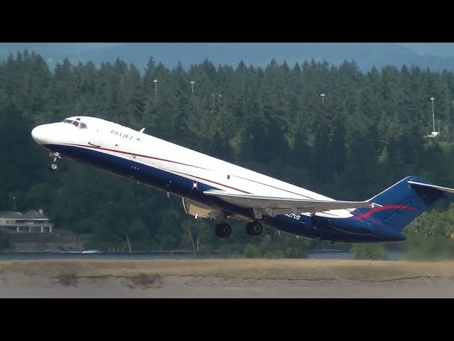 USA Jet Airlines DC-9-30 [N327US] Takeoff Portland Airport (PDX)