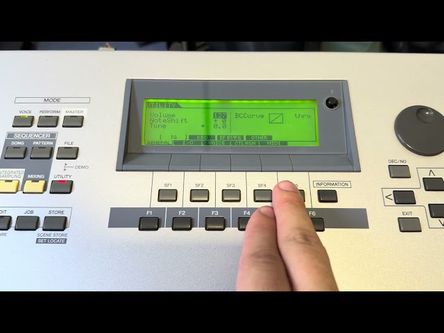 How to install backup via pendrive on the Yamaha MOTIF-ES with memory
