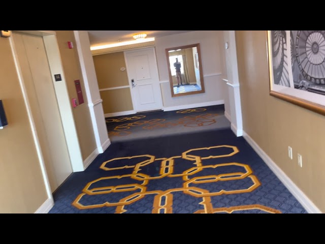 Otis Elevonic 411 Low-rise elevators @ Hilton Milwaukee, WI