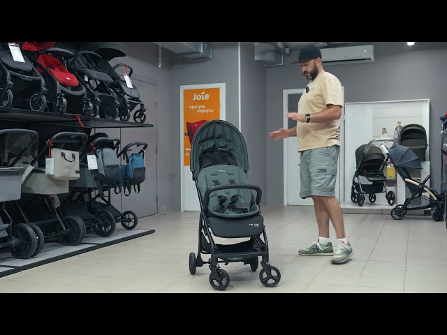 The Peg Perego Selfie Plus is a harmonious combination of functionality and lightness.