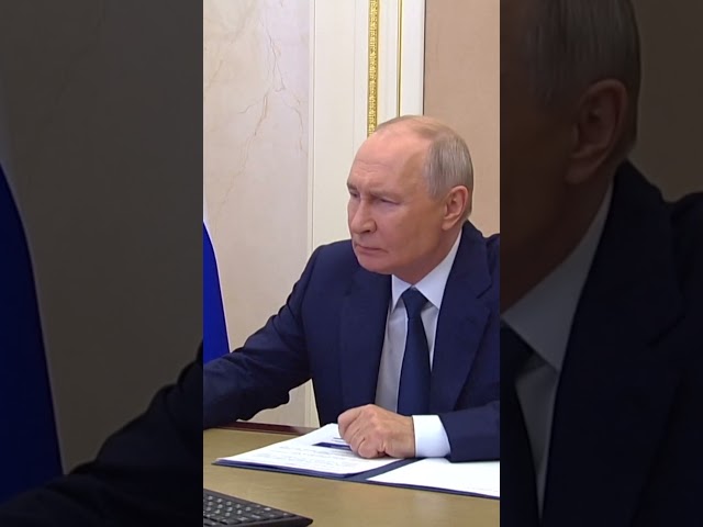 Putin Votes as Polls Open in First Russian Parliamentary Election Since Ukraine War #shorts