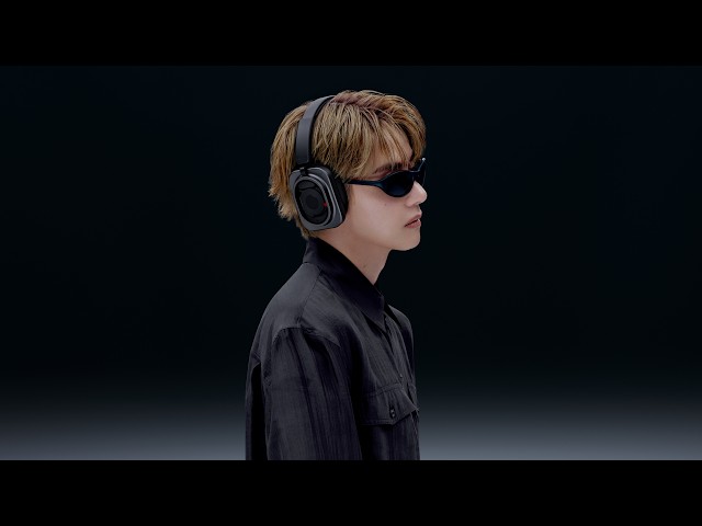 This is V with Headphone (1) Pro