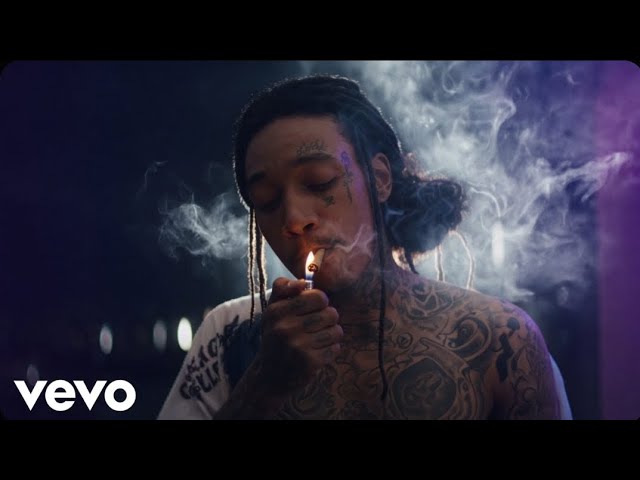 Wiz Khalifa - Midnight Smoke (Official Music Video) 