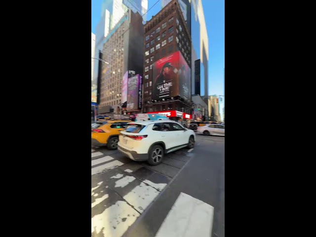 Live streaming of NYC by Walking