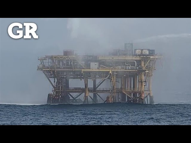 Pemex platform catches fire in the Bay of Campeche