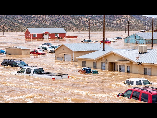 New Mexico, USA Hit by Severe Flash Floods! 🌊 Homes Flooded, Rooftop Rescues & Evacuations