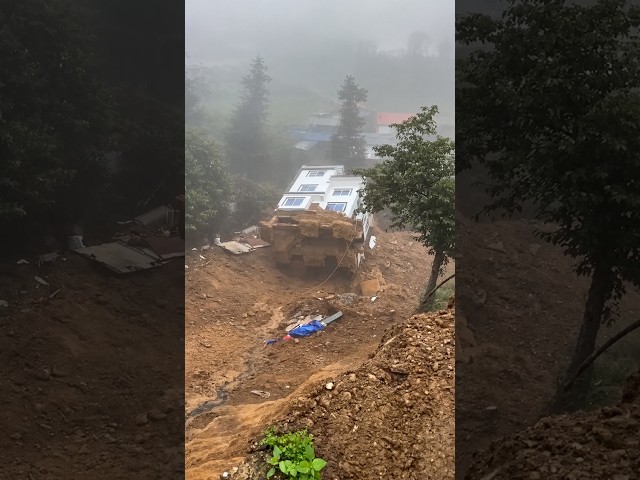 MOUNTAINS COLLAPSE, RIVERS RAGE | Four Days of Extreme Rain in Nepal
