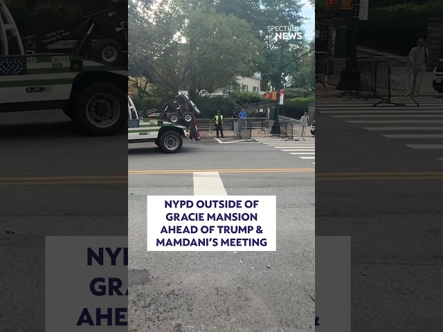 NYPD outside of Gracie Mansion ahead of Trump & Mamdani's meeting