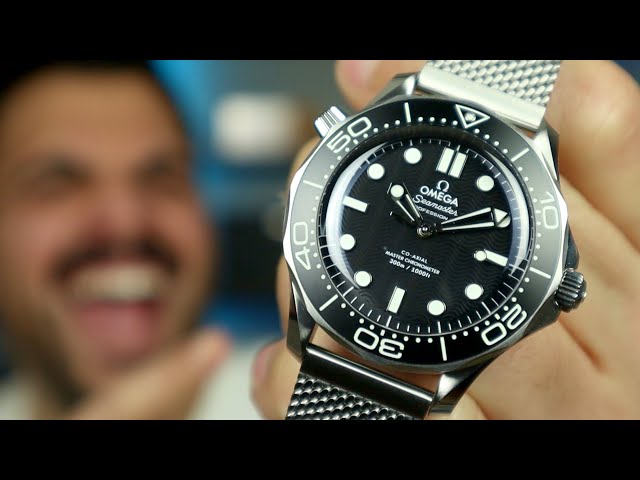 Omega Seamaster No Date Review | The BEST Luxury DIVER Today?!