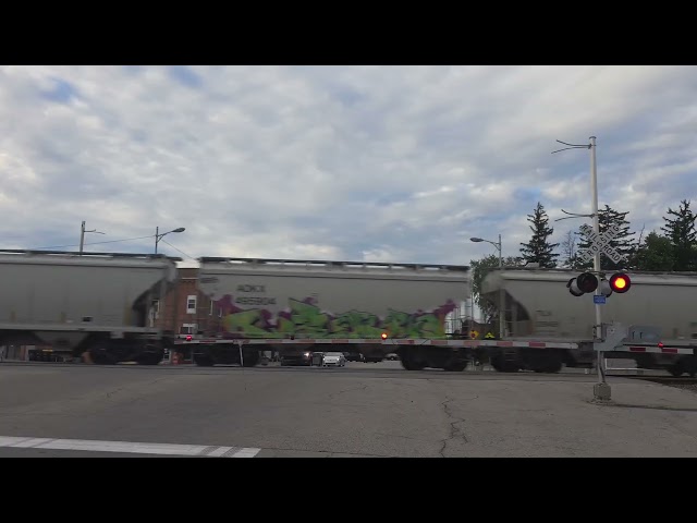 *New E-Bell* BNSF 4660 Leads Sand Train West | Defiance St. (OH-2) Railroad Crossing, Stryker, OH