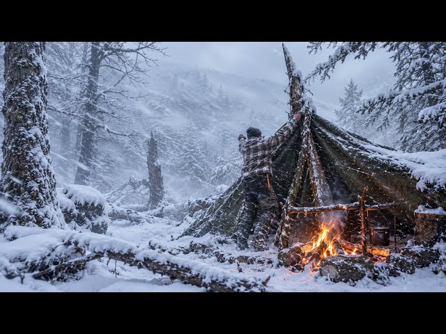 Caught in a -21°C Heavy Snowstorm | How NOT to Freeze to Death! | Extreme Winter Survival