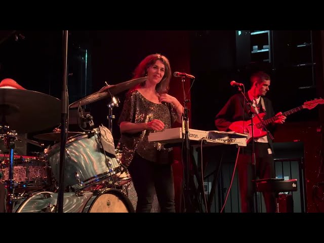 Brigid Dawson & The Mothers Network "England is Blooming" @ Teragram Ballroom LA CA • 2025-12-19