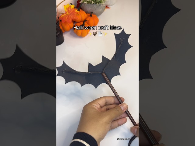 Halloween crafts idea | DIY bat 🦇✨🍁 #diy #craftshorts #diyhalloweendecor #diy #halloween