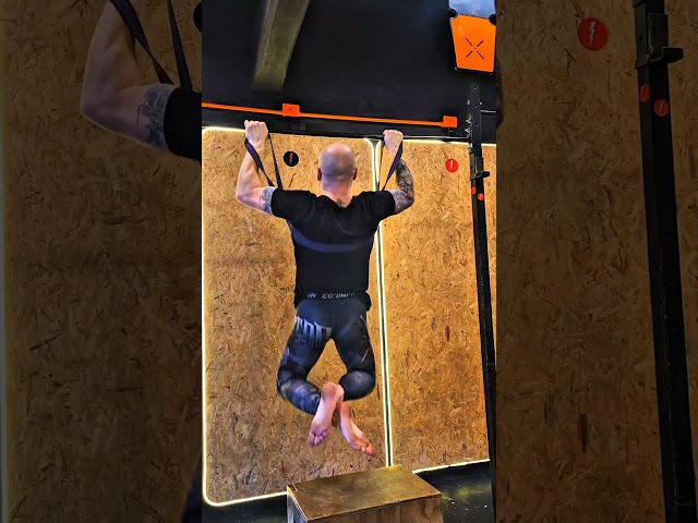 Todavía no hacés dominadas? Probá esto 💪🔥#fyp #tutorial #kickboxing #mma #viralvideo