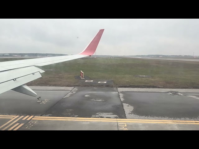 Aeroflot Boeing 737 Landing in Sheremetyevo
