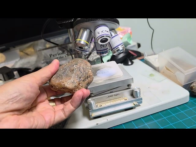 Finding Diamonds at Pohang Dinosaur Diamond Park Beach - Identifying Quartz or Jade and Heat Trea...