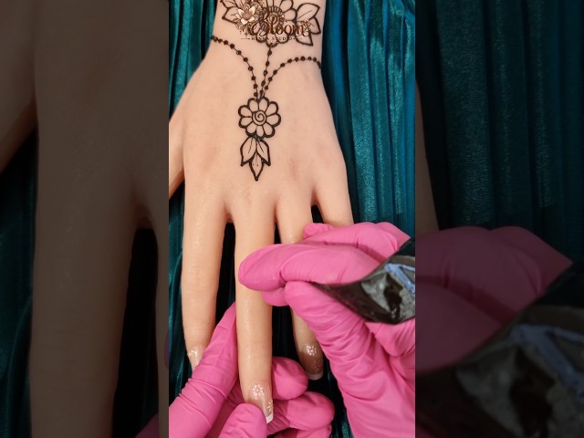 easy unique henna tutorial for beginners #mehndi #henna #hennatattoodesign #hennadesign