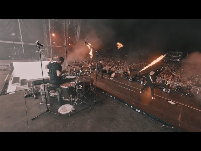 Pendulum - Halo (Live At Milton Keynes)