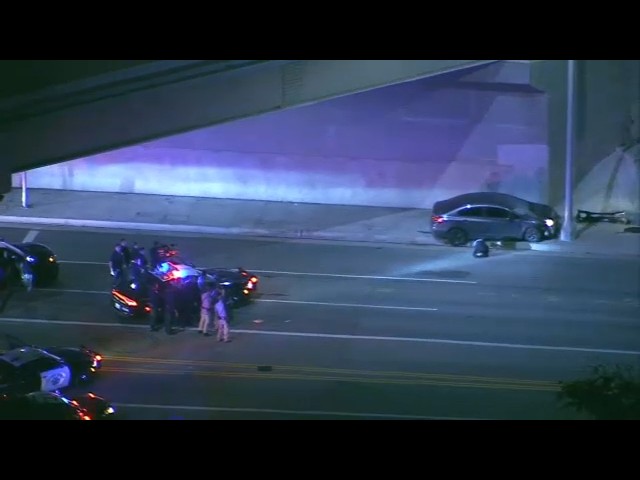 FULL CHASE: 2 arrested after high-speed chase with armed robbery suspects
