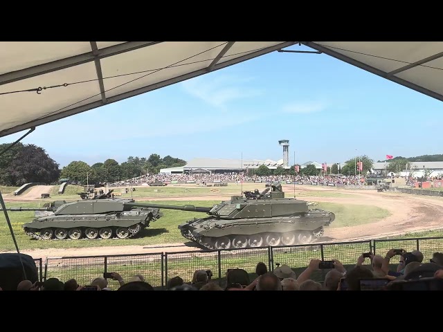 CHALLENGER 3 First public appearance (Tank fest 2026)