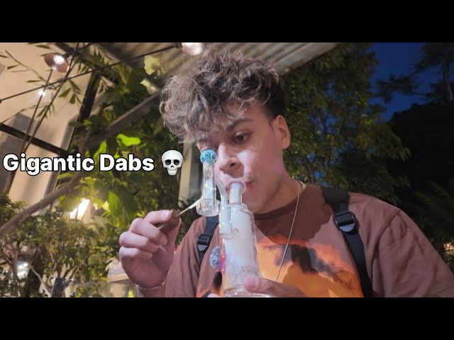 GINORMOUS DABS AT A PUFFCO EVENT