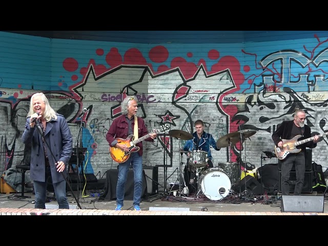 SterrebosLive/Podium zuid, Erwin Java's travelparty ft Erwin Nyhoff