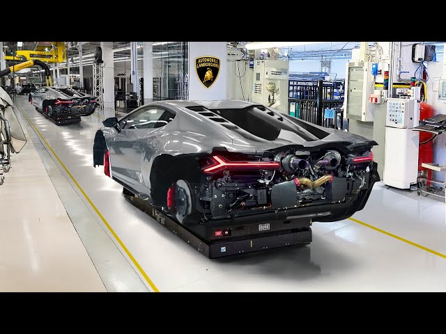 Inside Lamborghini’s Supercar Factory in Italy