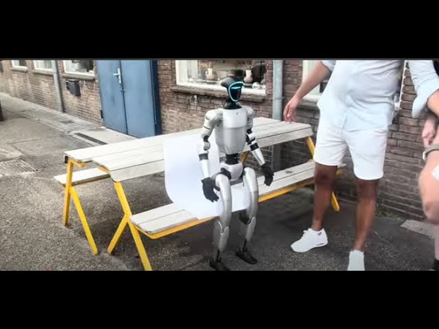 🎥 Unboxing van onze Unitree-robot Eva!