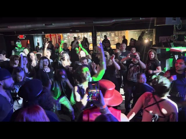 Hallows - "Regret (live at Absolution Fest 2026)"
