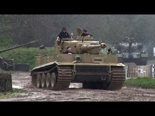 🇩🇪 Tiger Tank 131 Sounding Great In The Mud and Rain