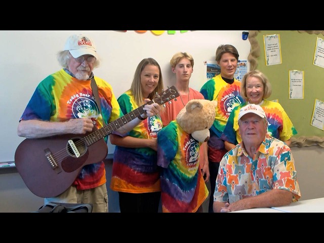 Golden Apple: Teddy Bear Band Rocks Out at Warrior Early Learning Center Open House | Lakeland News