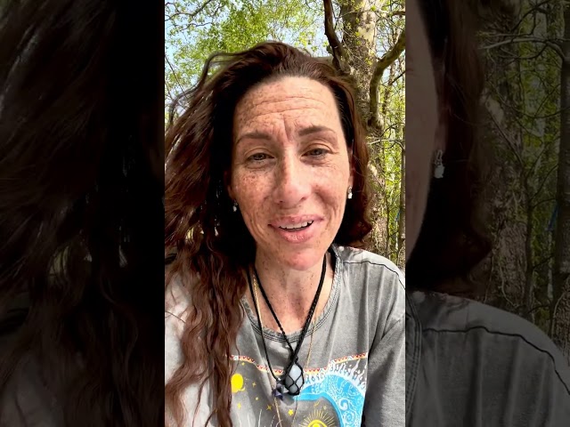 "How to Use a Pendulum to Talk to Your Spirit Guides (Beginner Friendly)"