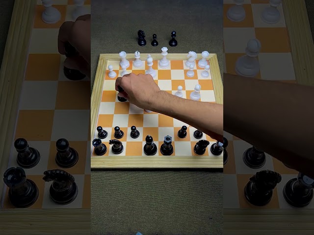 180 iq chess trap #chess #chessshorts #chessgame #chesstricks #chesscommunity #chesscom #chess