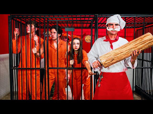 Escape The Pizzeria In Real Life [Roblox]