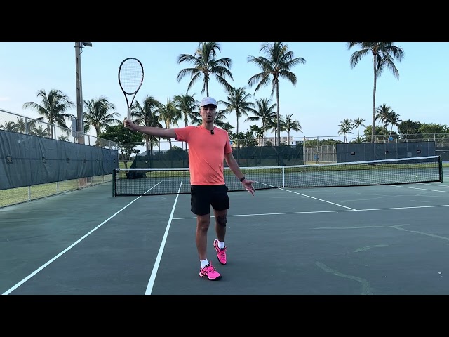 How To Hit A 1 Handed Backhand: Like Federer:)