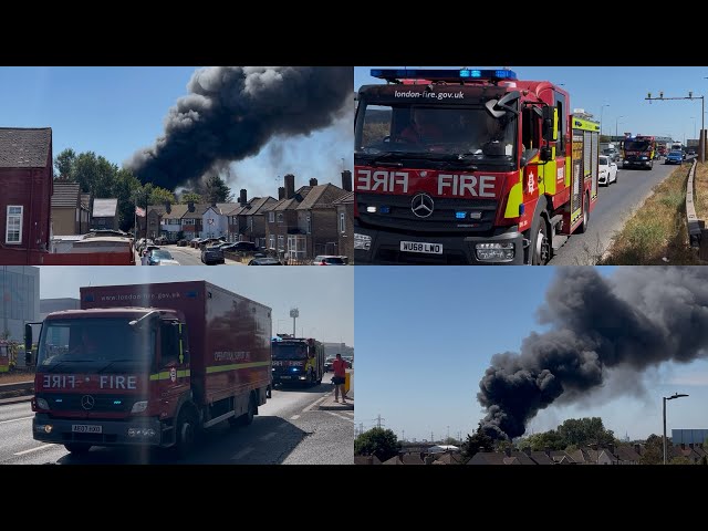 [20 PUMP FIRE!] Firefighters rush to huge industrial unit blaze in Barking - LFB