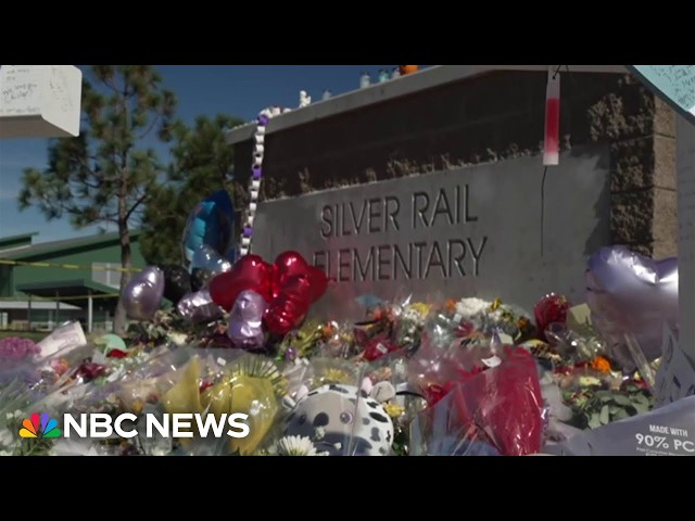 Oregon community mourns victims from elementary school shooting