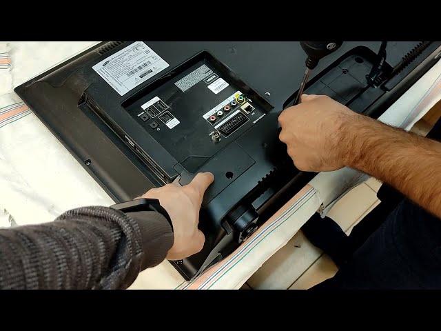 The Samsung UE32EH5007K TV screen flickers. The capacitor is to blame.