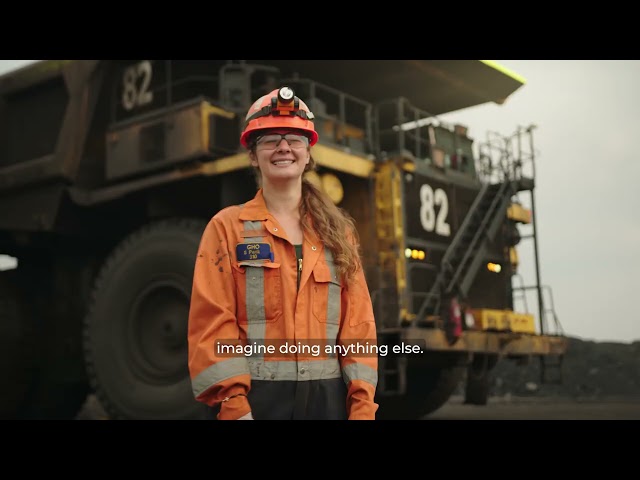 Mining Jobs in Canada  - No Experience Required! (2026 Guide)