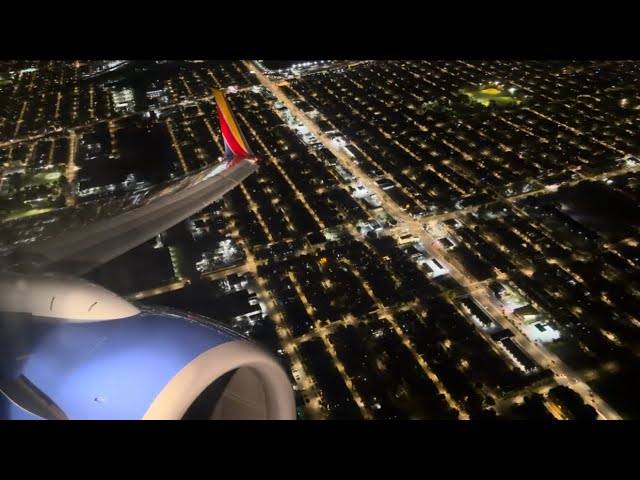 Southwest Boeing 737-700 Powerful Night Takeoff Chicago Midway Intl. (KMDW)
