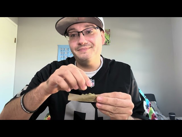 Vivid Florida Kush Strain Review Featuring Show Me Organics and Blue Sage Cannabis Deli in Missouri