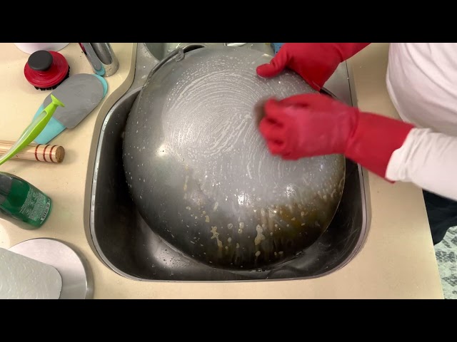 Instant Rusting Wok - Bar Keepers Friend