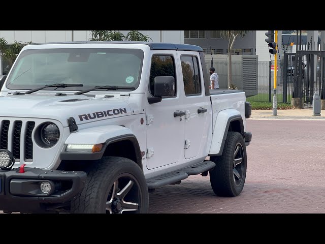 Spotted Adventure Cars 4X4